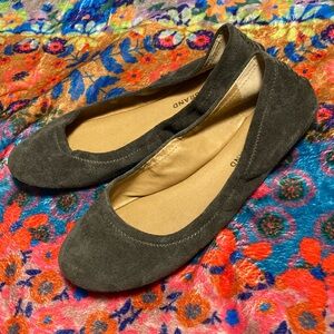 *EUC* Women’s Lucky Brand Emmie ballet flat size 9